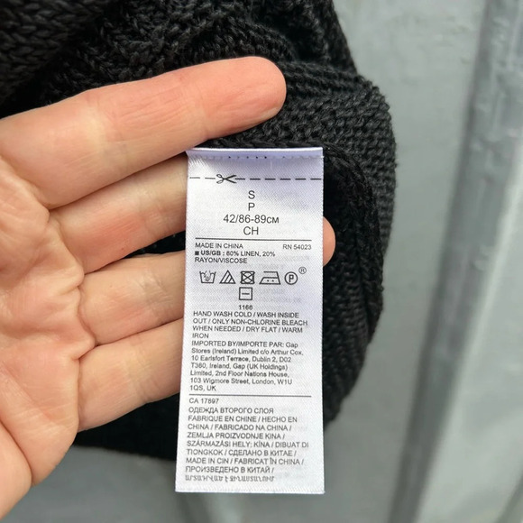 Banana Republic Knit Cami, Black, Size Small - Picture 5 of 9